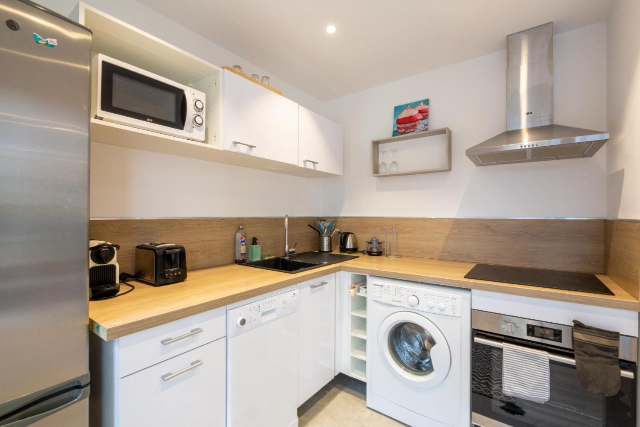 Meuble 2 Etoiles, Wifi, A 2 Pas Des Plages Fréjus 외부 사진