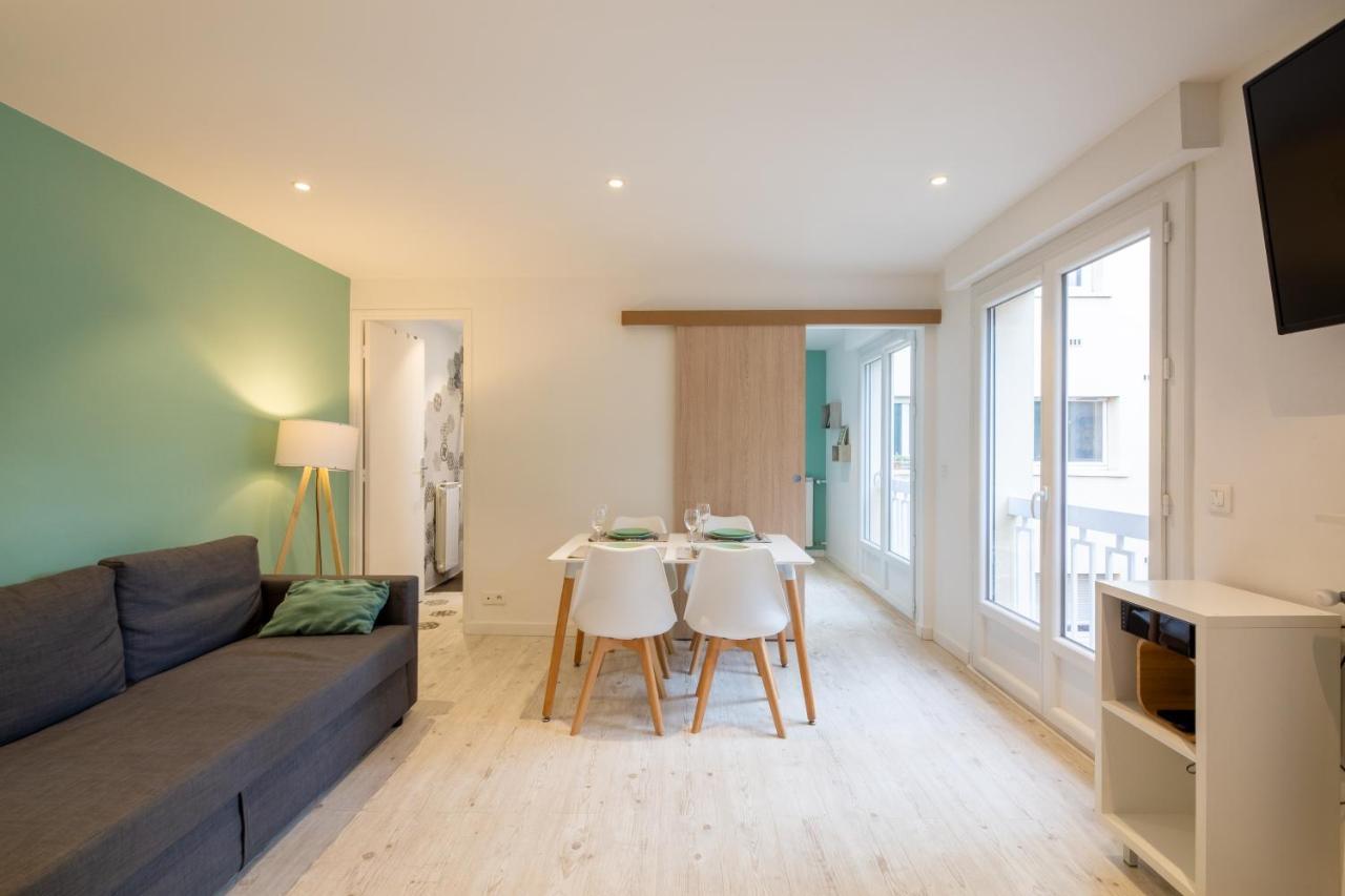 Meuble 2 Etoiles, Wifi, A 2 Pas Des Plages Fréjus 외부 사진